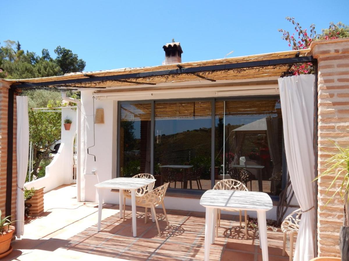Bed And Breakfast Lagabella Sedella Exterior photo